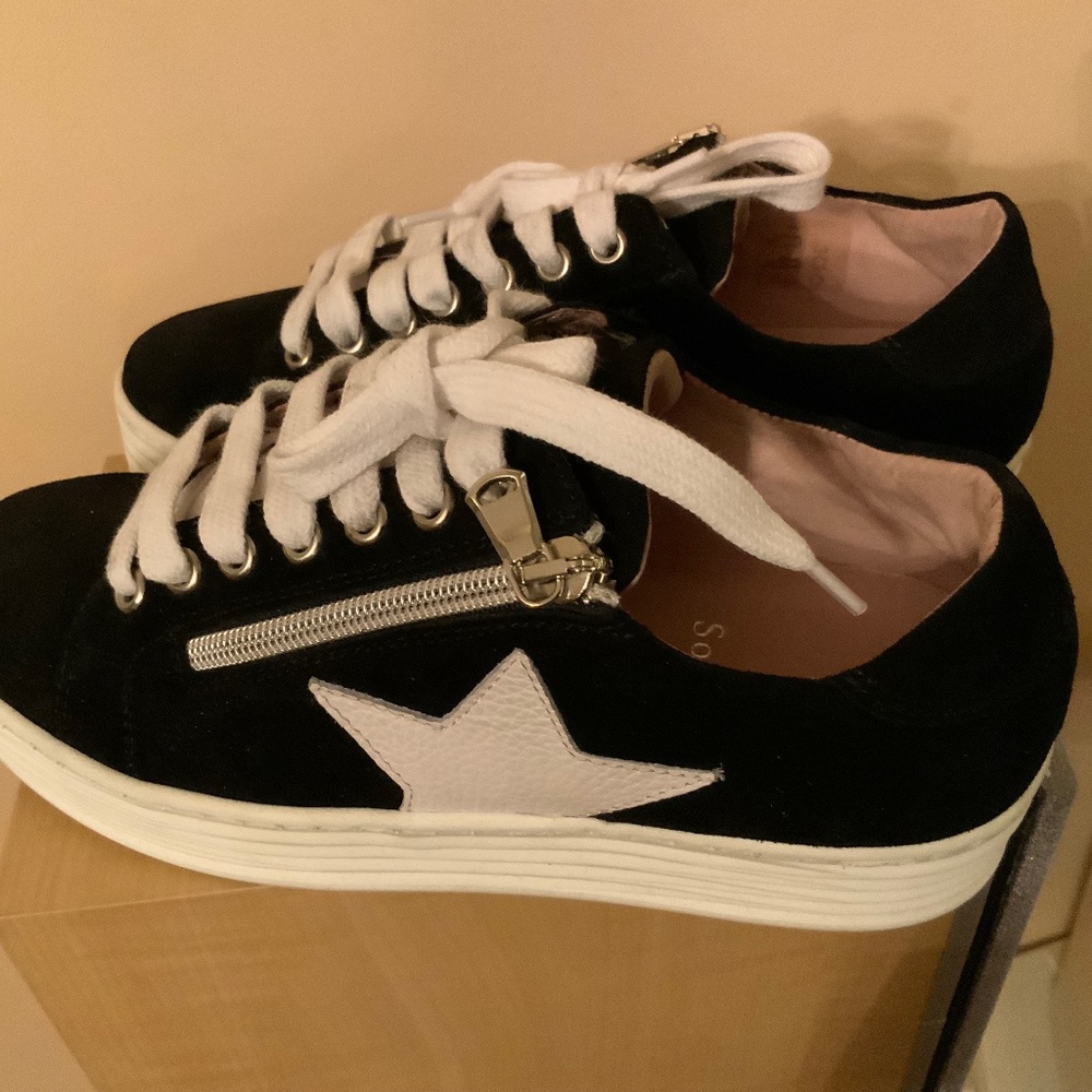 Sole Bliss Trainer Shoes ( Size EU 36)